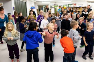 ibs-bc3b8rn-i-klyngen